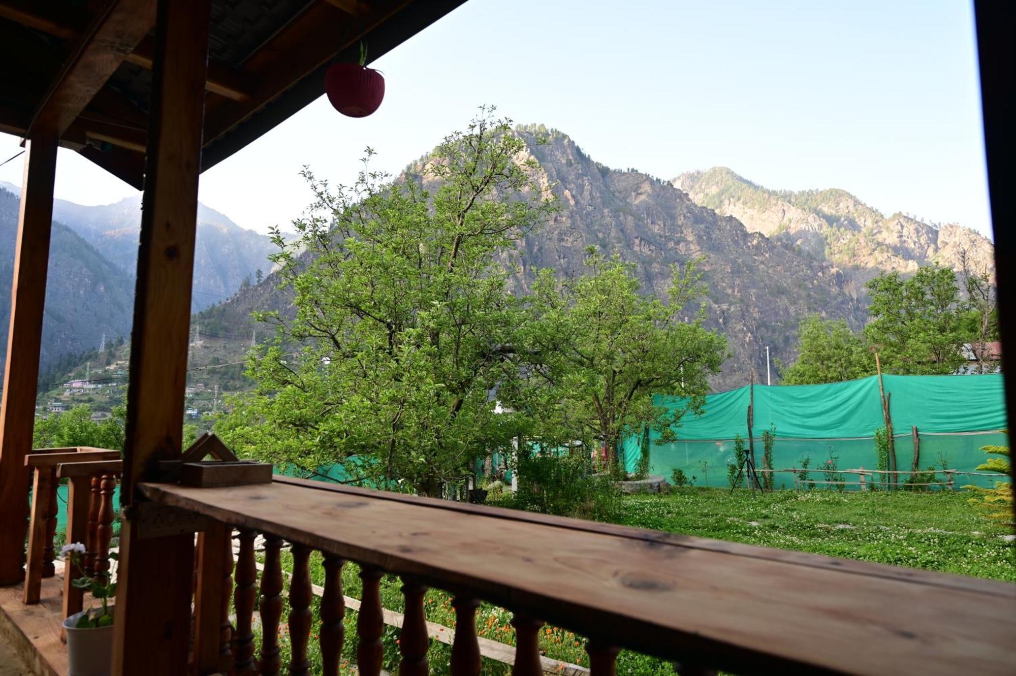 Himalayan Mud Resort Kasol Exterior foto