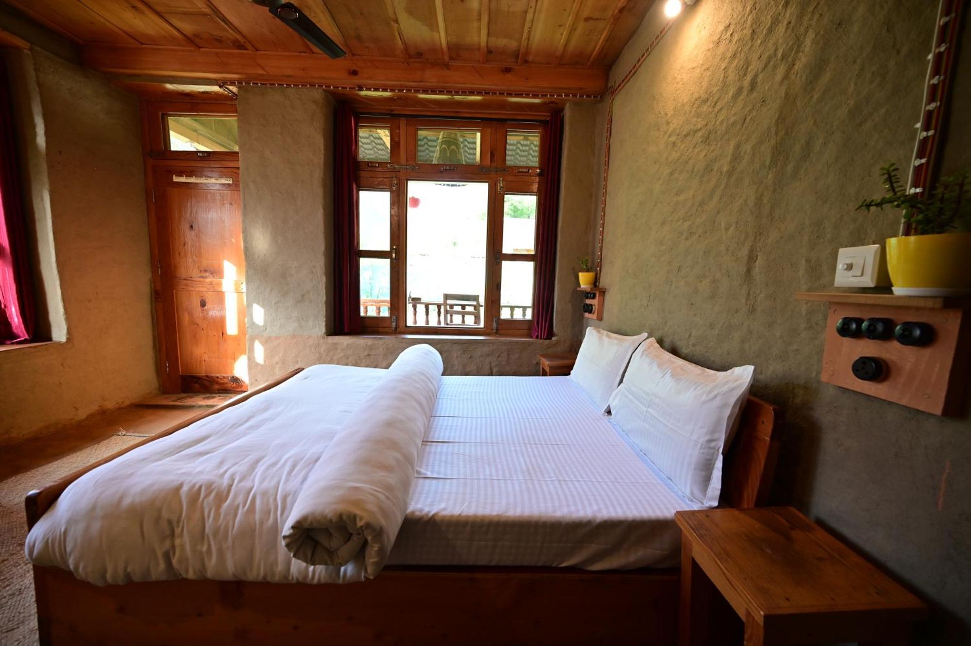 Himalayan Mud Resort Kasol Exterior foto